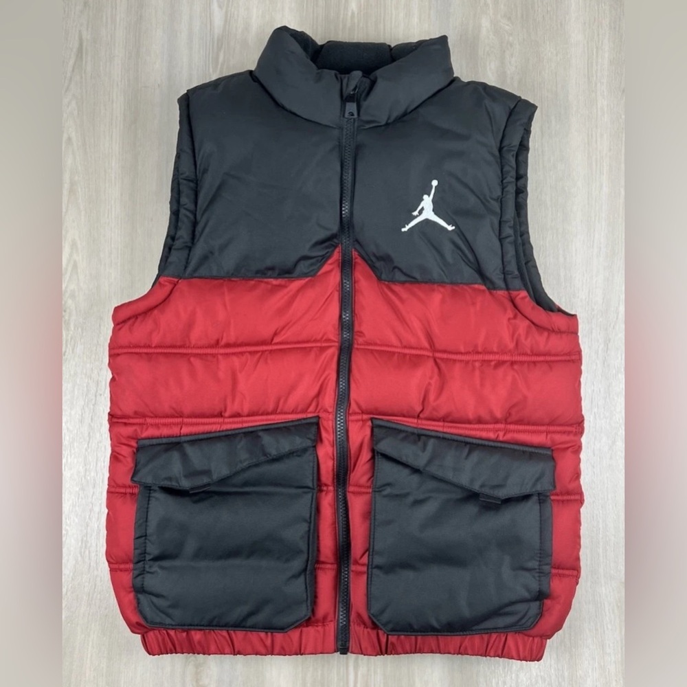 Nike Air Jordan Kids Youth Puffer Vest Blocked Down Size Large Black Red 12-13